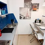 Lovely 2 Bedroom Apartment Near Old Town